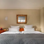 Omega Hotel 3*